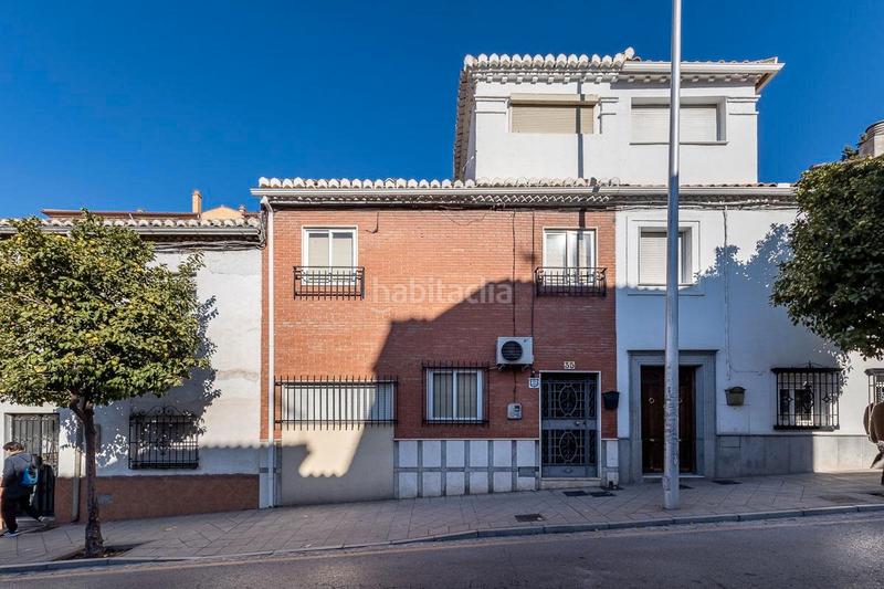 Foto 1e41059b-1b6d-43b7-ab2c-a26d6d8ceb2e. Casa adossada a calle cardenal parrado 57 a San Francisco Javier Granada