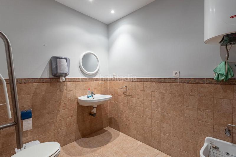 Foto 55912248-2674-4125-a700-aaa50494c2d5. Local commercial dans calle reina mora 2 dans Barrio de Zaidín Granada