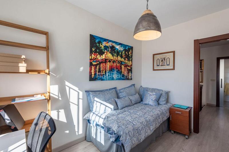 Foto bd6499e3-28de-444b-b0a3-0c619b4832de. Maison dans plaza rio darro 4 dans Cúllar Vega