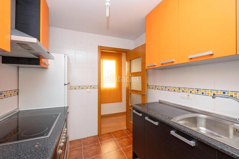 Foto 3efb73aa-a38b-4cb8-8a63-94edbb06a3a1. Appartement dans calle estación de tranvías 4 dans Residencial Triana - Barrio Alto Gabias (Las)