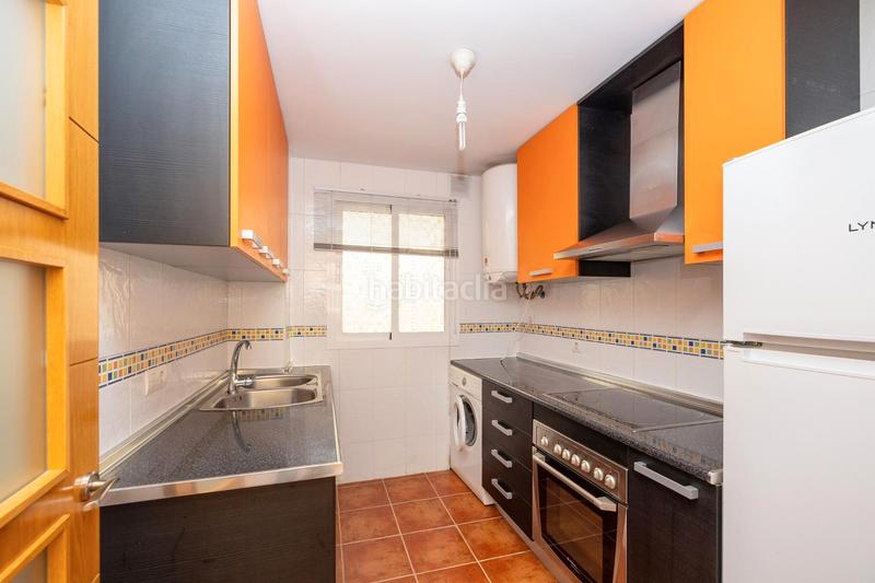 Foto c8d338d2-bf3c-4881-a468-62c41afffbf3. Appartement dans calle estación de tranvías 4 dans Residencial Triana - Barrio Alto Gabias (Las)