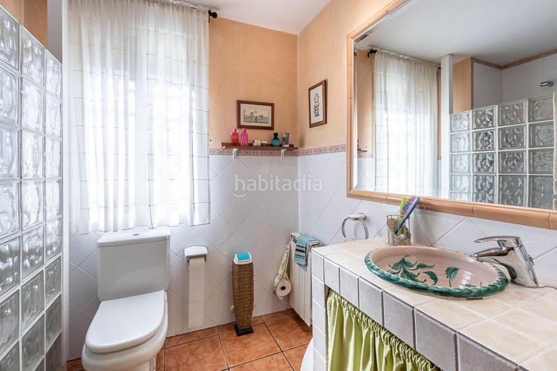 Foto 8d3a9429-d990-47ed-b9a7-6bc9ddfba1f8. Chalet in calle arache 28 in Residencial Triana - Barrio Alto Gabias (Las)