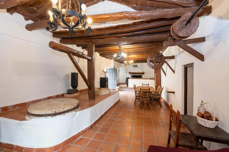 Foto 8076de7c-6117-40ca-a8bf-0f3ccf270dbf. Masia a avenida emilio muñoz 5 a Dílar