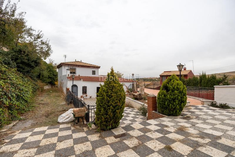 Foto e98eb972-f8ad-4cd6-b3a4-fe28f9835545. Masia a avenida emilio muñoz 5 a Dílar