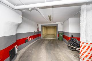 Autoparkplatz in Calle molinos 34. Se vende 2 plazas de garaje para coche muy grande en realejo_gra