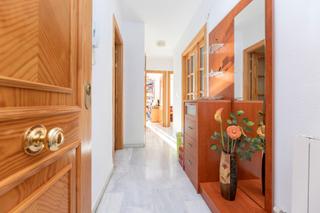 Piso en Calle bellavista 30. Se vende estupendo piso con 2 plazas de garaje en monachil_grana