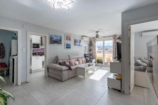 Appartement à Calle margarita xirgu 25. Se vende piso totalmente reformado en el zaidin_granada