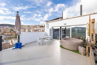 Dachwohnung in Carretera de loja 3. Se vende espectacular atico con terraza y maravillosas vistas en