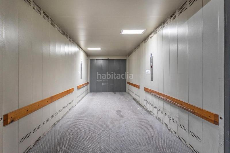 Foto af6ce314-053f-4249-855e-5e4d2f7b4347. Aparcament cotxe a calle azhuma 20 a Fígares Granada