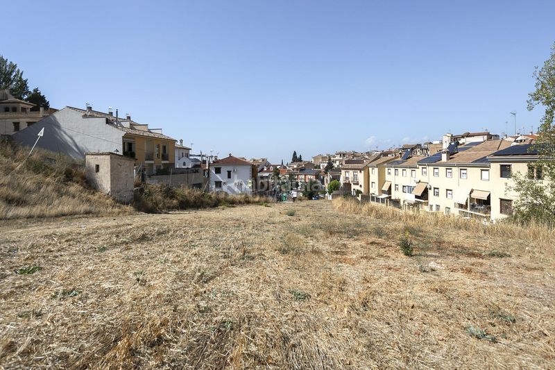 Foto 64897504-68ee-4065-b76d-aae849a941f0. Terreno residencial en cuesta de viznar 6a se vende terreno urbano para construir urbanización en el corazon _granada en Alfacar