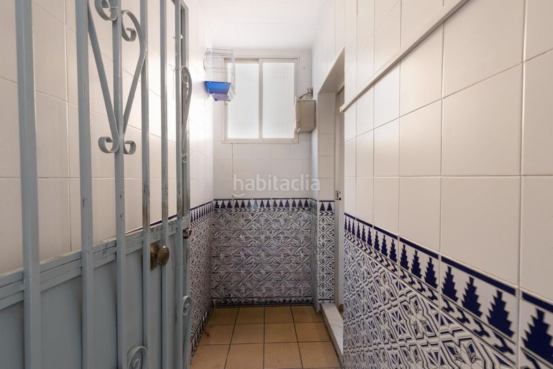 Foto 23d203ed-355d-40bd-9526-71954c1afbbb. Piso en calle santa adela 3 se vende piso en el barrio zaidin en Granada