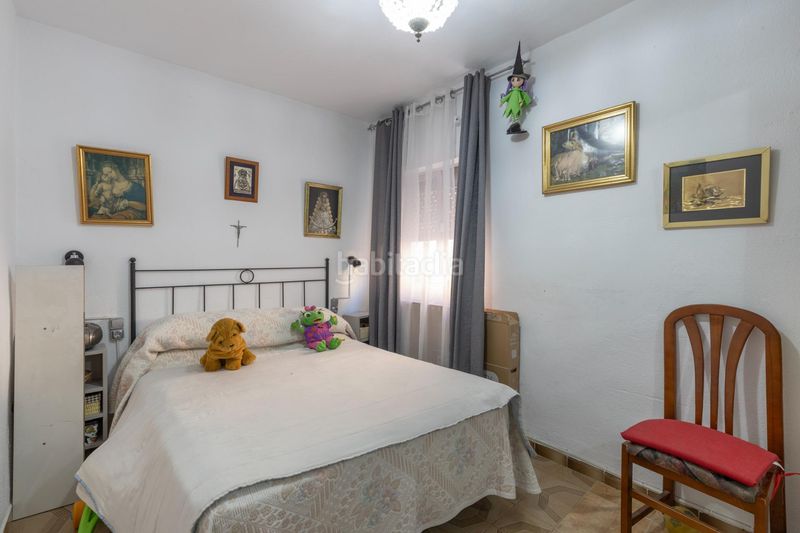 Foto 4183737f-87df-4eca-b252-c7b0862928cb. Piso en calle santa adela 3 se vende piso en el barrio zaidin en Granada