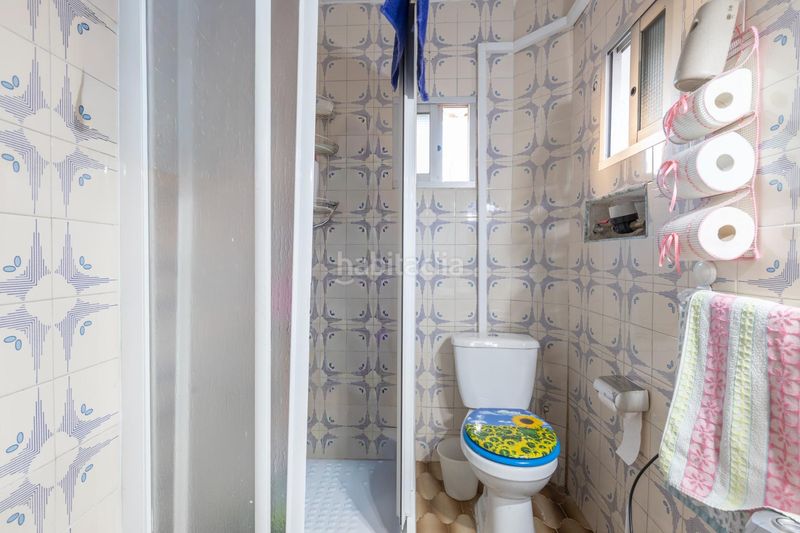 Foto 5eec49a2-83f3-4319-aa1c-865b142de7f2. Piso en calle santa adela 3 se vende piso en el barrio zaidin en Granada