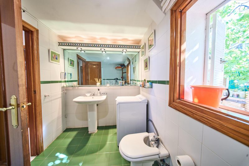 Foto b65710f1-d1e0-4d7a-b3e4-4ec360905a96. Chalet in calle borgoña 29 in Villa de Otura