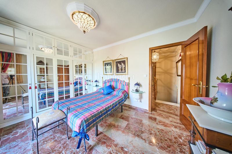 Foto f3c525ca-6492-4992-8fff-7fc881bd8852. Chalet in calle borgoña 29 in Villa de Otura