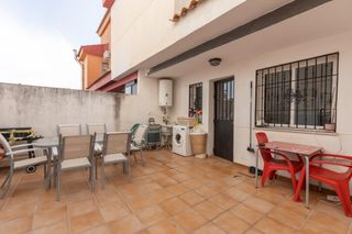Casa adossada a Calle juan de la cierva 45. Se vende bonita casa adosada en churriana de la vega_granada