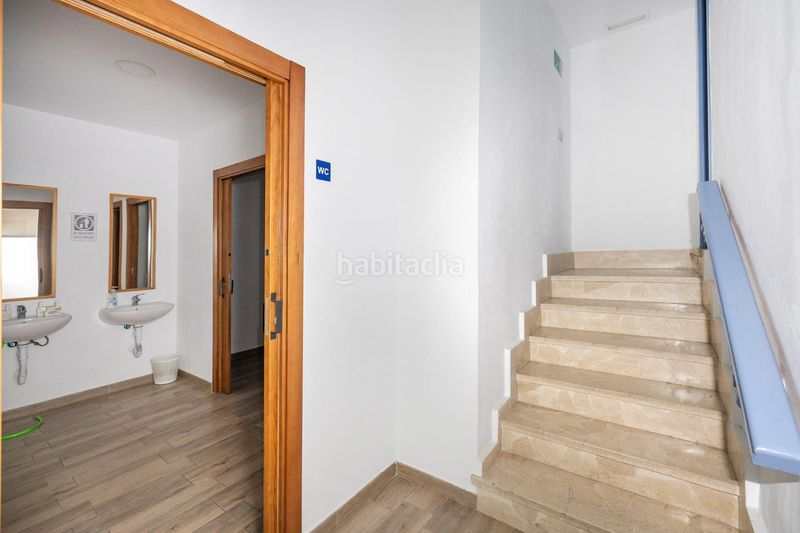Foto 5a817350-e522-4d56-89c0-135dde0e5b64. Business premise in calle pianista pepita bustamante 9 in Granada