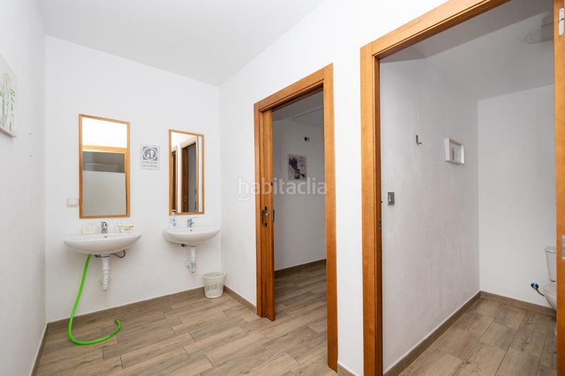 Foto b3d01ba4-29b9-488c-a940-64552fc58f5b. Business premise in calle pianista pepita bustamante 9 in Granada