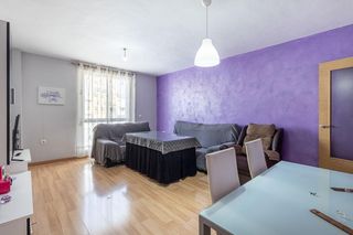 Flat in Avenida de la estación 22. Se vende piso con garaje y trastero  en atarfe _ granada