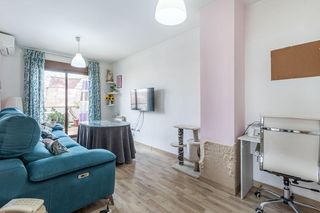 Piso  Calle maestro noguerol 1. Se vende semiático con terraza-solárium en barrio de monachil +