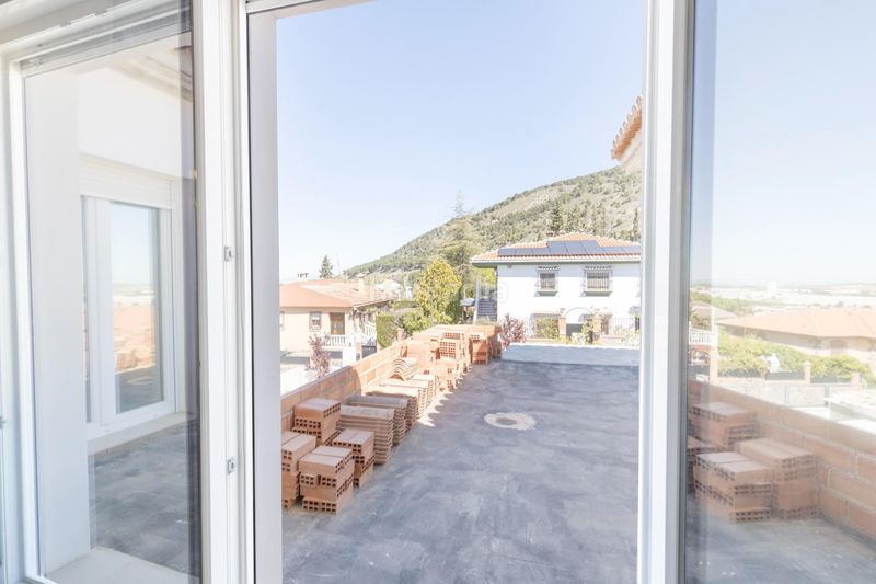 Foto 77f4e8fd-949b-4d32-adac-32f65ef17049. Xalet amb calefacció piscina a Padul