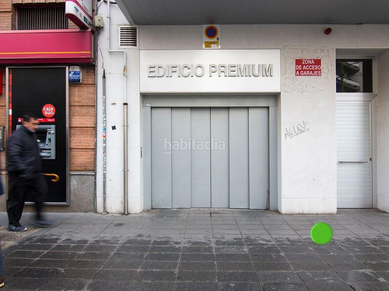 Foto 551508d2-0447-421f-a271-a1df108c499b. Parking coche en calle recogidas 58 se vende garaje en recogidas_ centro en Granada