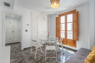 Pis a Calle navas 19. Se vende espectacular piso exterior con licencia turistica en ca