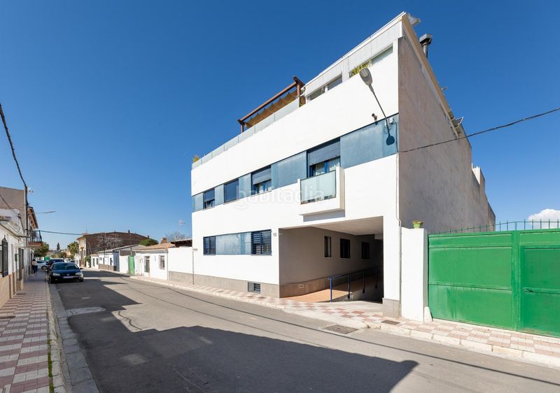 Foto 377f0bf4-d8f0-4228-b03e-6fe4a4f4bcda. Dúplex a calle gardenia 19 a Albolote