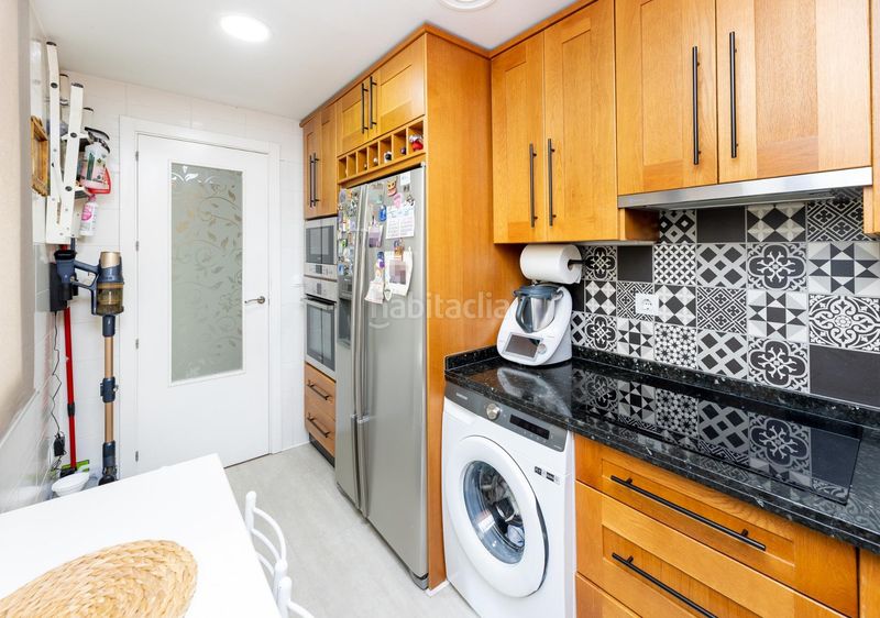 Foto 5e631261-3d50-460b-8d7d-8dfa59719b34. Dúplex a calle gardenia 19 a Albolote