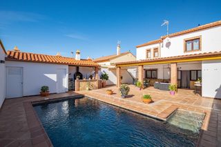 Chalet  Calle hortensia 2. Se vende exclusivo chalet  el chaparral_ albolote_granada
