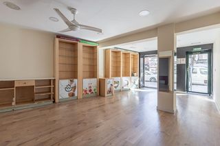 Local Comercial a Avenida de Dílar 46