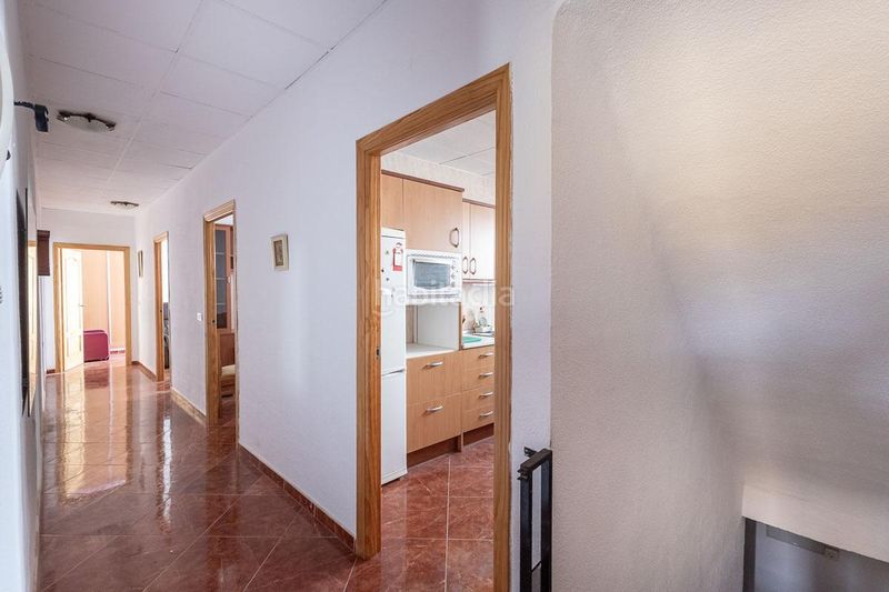 Foto 61faedbe-0eac-40ee-9134-f554fbdfa6f1. Piso en cuesta pañera 1 se vende primera planta de piso amueblado en pleno centro , junto a isabel la católica en Granada
