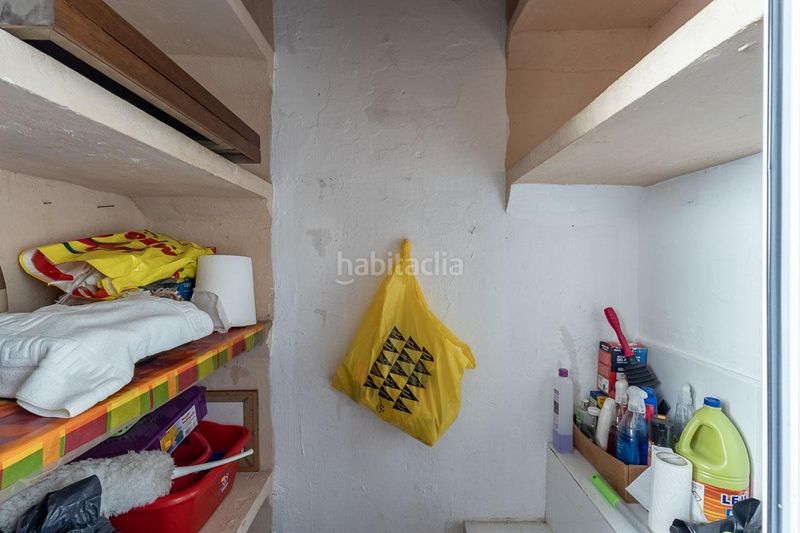 Foto 6a0eeac5-6f1f-4171-99a6-b4be337f549c. Piso en cuesta pañera 1 se vende primera planta de piso amueblado en pleno centro , junto a isabel la católica en Granada