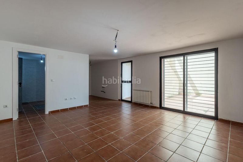 Foto 49b1f05c-5ba6-4073-9976-d71742a2957a. Casa adossada a calle majuelo 29 a Albolote