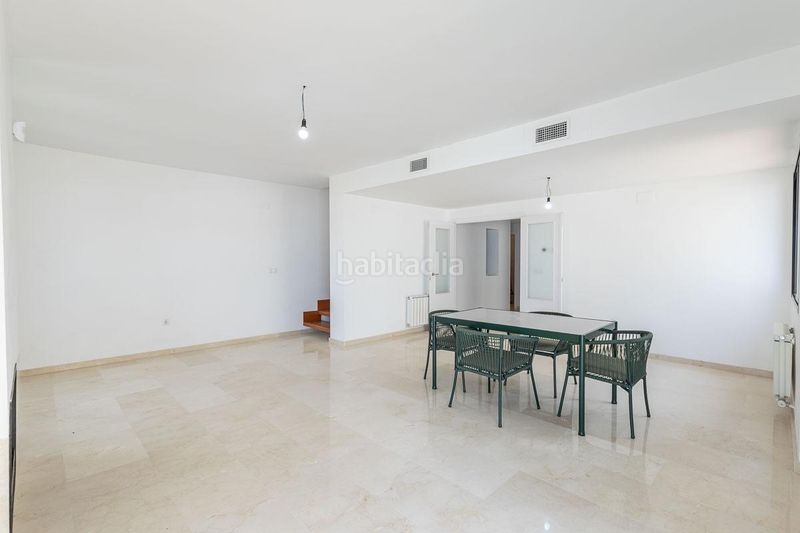 Foto 58a2d449-0969-4550-9450-d0511bf564a7. Casa adossada a calle majuelo 29 a Albolote