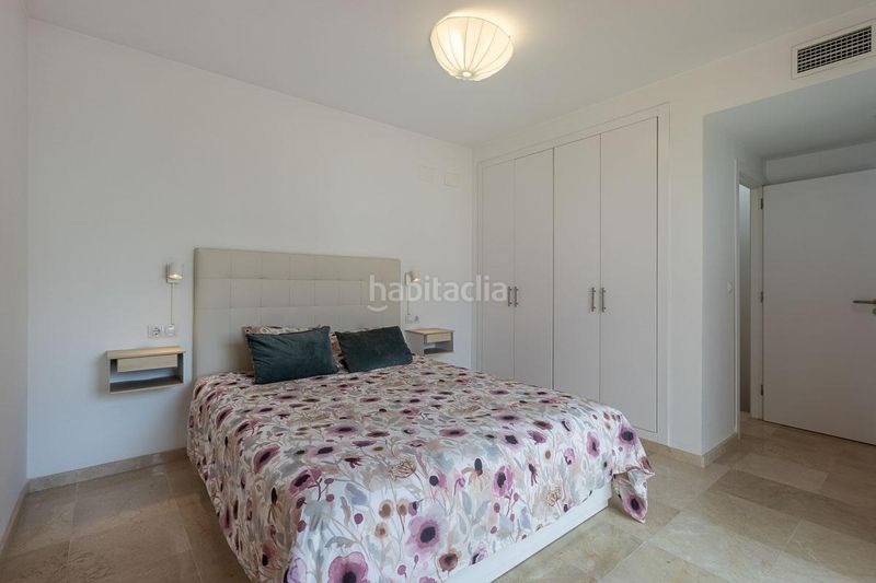 Foto c45d9f16-71b7-41e1-8d81-07d8886628d2. Casa adossada a calle majuelo 29 a Albolote