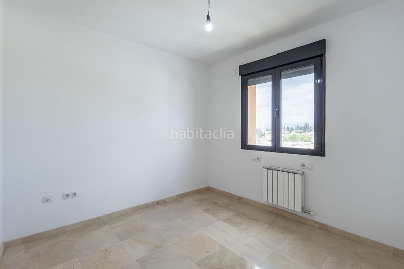 Foto d8b64a3a-c35b-4aff-b29e-2806cbbadf62. Casa adossada a calle majuelo 29 a Albolote
