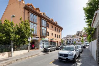 Appartement à Calle emilio aragon 12. Se vende excelente y acogedor piso e monachil_granada