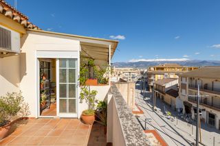 Penthouse in Calle san ramón 88. ?se vende  ático en churriana de la vega — luminoso, soleado y c