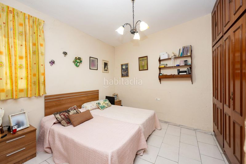 Foto 9fea1a45-35a0-4074-897d-4bea3d165126. Edifici a calle de las cañas 44 a Motril ciudad Motril