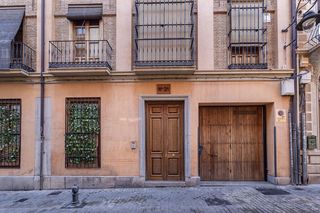 Aparcament cotxe a Calle Ancha de la Virgen 21