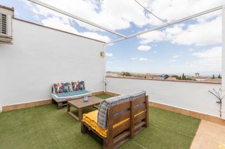 Attique à Calle calvario 22. Se vende aticazo en la zubia con vistas increibles!!_granada