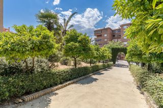 Appartement à Avenida de pulianas 14. Se vende espectacular amplio piso en avenida de pulianas_granada