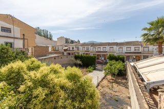Casa a Calle real 27. Se vende espectacular casa solar en huetor vega_granada