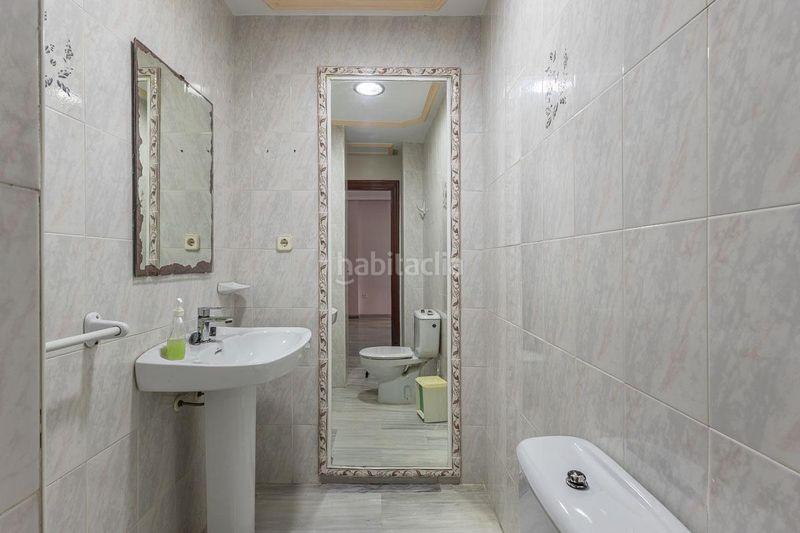 Foto 7de3b681-1f73-4de8-8c0f-39aee660b8d7. Piso en calle río tajo 24 se vende amplio piso en zona de los rios _granada en Motril