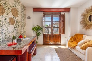 Flat in Plaza de fortuny 24. Oportunidad inversion ! se vende piso amueblado en realejo con l