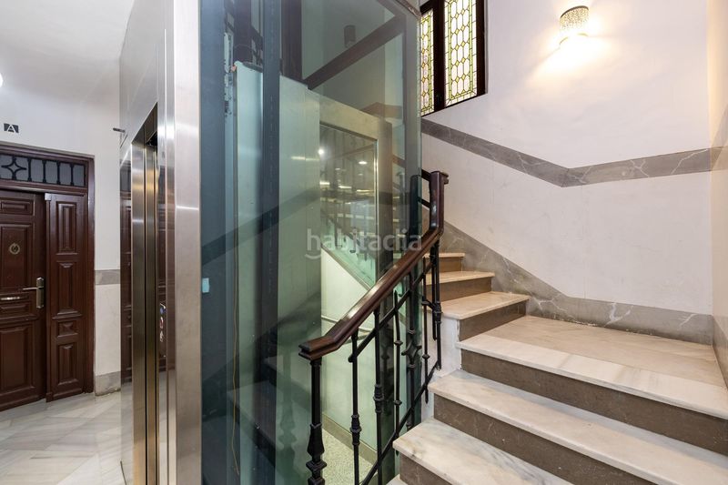 Foto 58e73adb-0c12-4266-a2eb-c5eca93a238e. Piso en calle santa teresa 13 se vende magnifico piso en el corazon en Granada