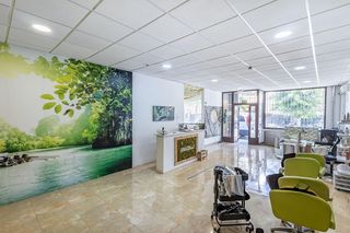Local Comercial a Avenida Mallorca 47