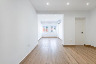 Appartement à Calle salamanca 9. Se vende amplio apartamento con licencia turística en el corazón