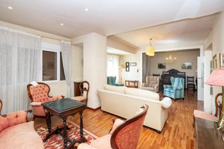 Flat in Calle tejeiro 22. Se vende espacio piso  en granada centro